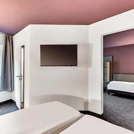 Hotel Ibis Styles Altstadt 3*