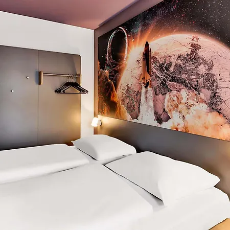 Ibis Styles Altstadt 3*