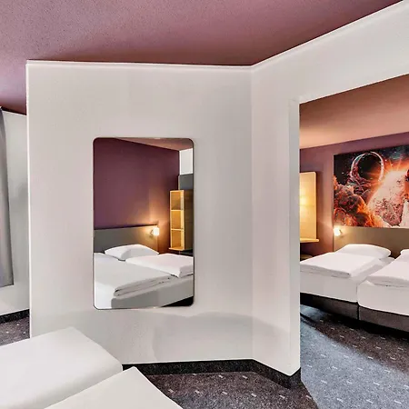 Ibis Styles Altstadt Hotel 3*