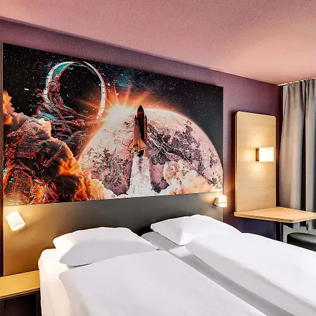 Hotel Ibis Styles Altstadt 3*